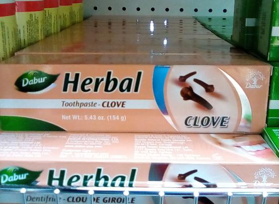 Dabur Herbal Clove Toothpaste